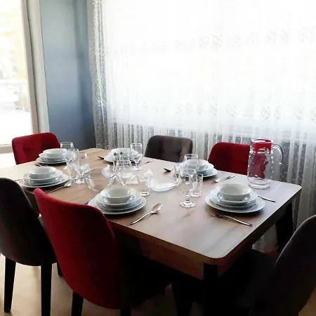 Barbaros Caddesi Apt Апартаменты *